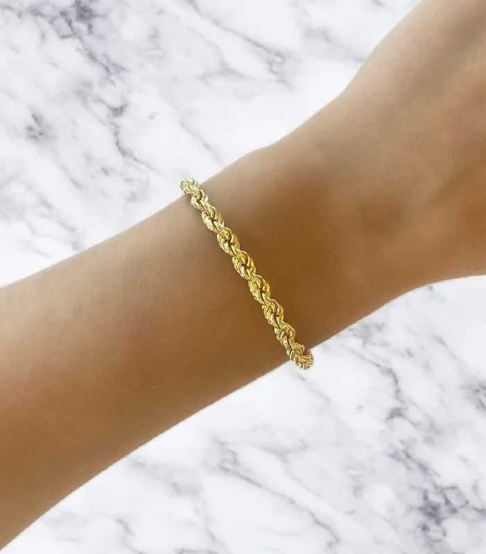 Queens Rope Chain Bracelet