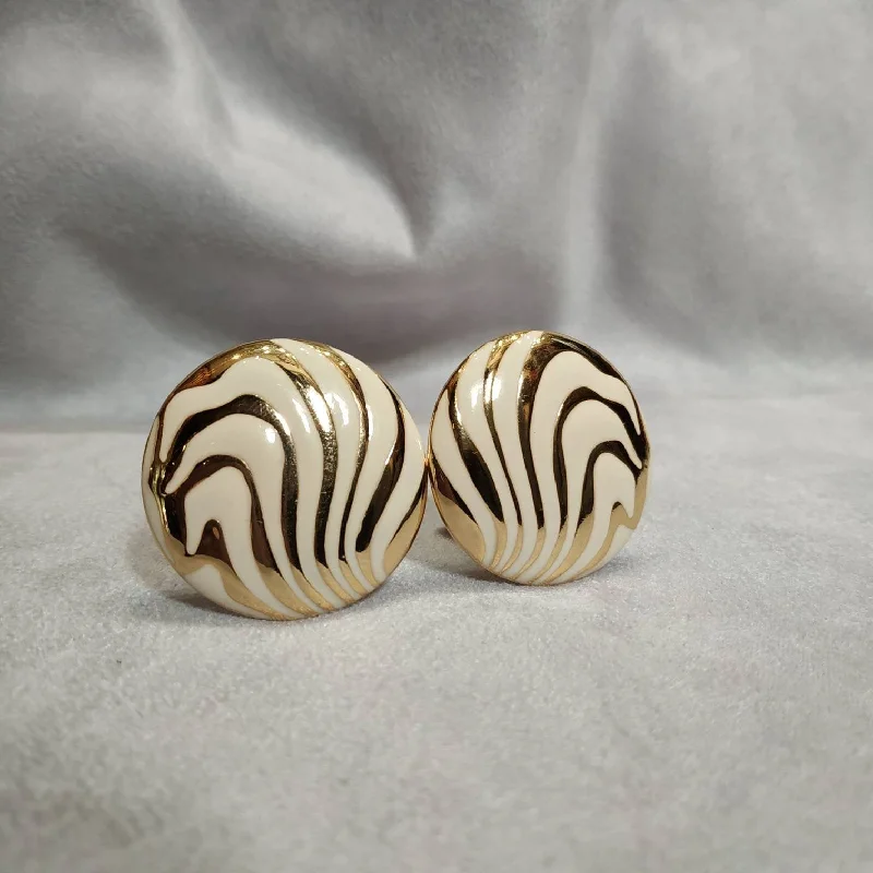 Balenciaga Vintage Earrings white enamel Clip On