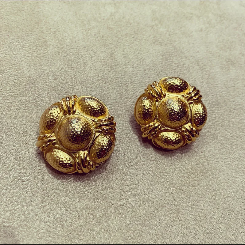 Christian Dior Gold Clip On Earrings 001