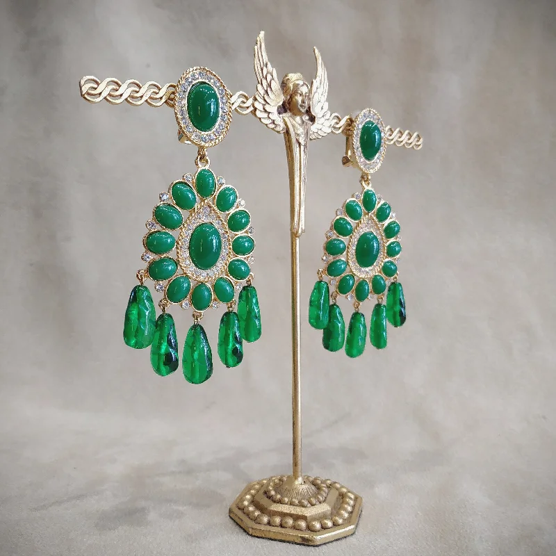 Kenneth Jay Lane. Jade Green glass Chandelier Vintage Clip on Earrings