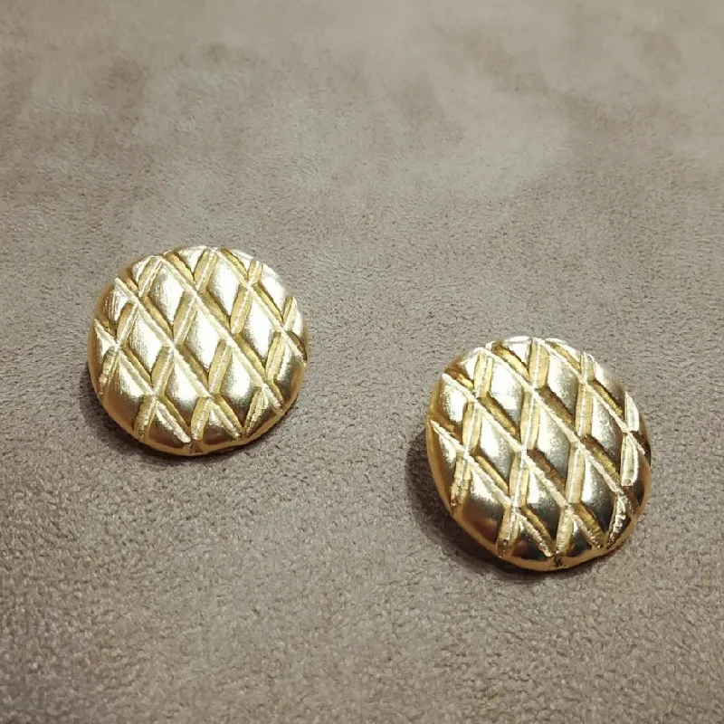 Vintage Golden Chequered Round Clip on Earrings