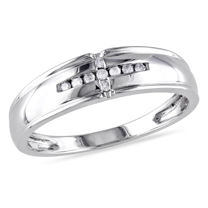 Miadora 1/10 CT TW Mens Diamond Wedding Band in 10k White Gold